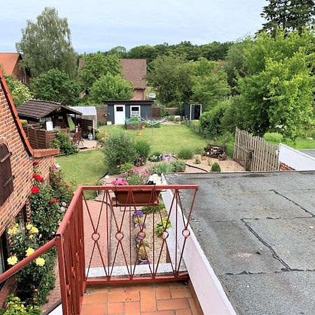 Haus Uschi - Ferienwohnung Cismar Exterior foto